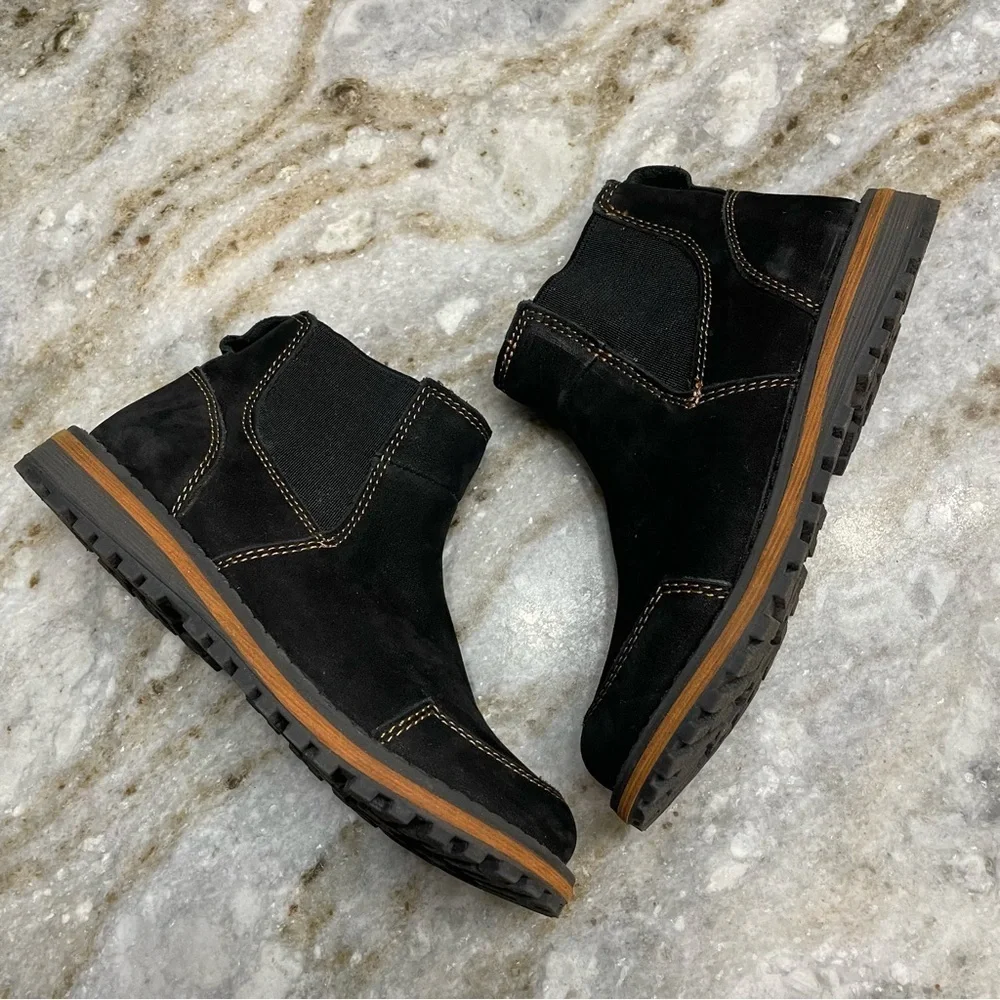 Umi “Dallas” Black Suede Boots Kids Size 12